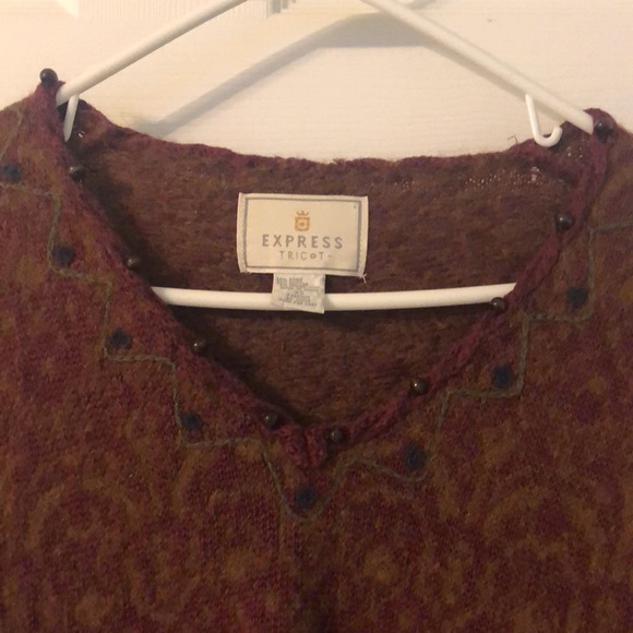 Express Sweater - Picture 6 of 7